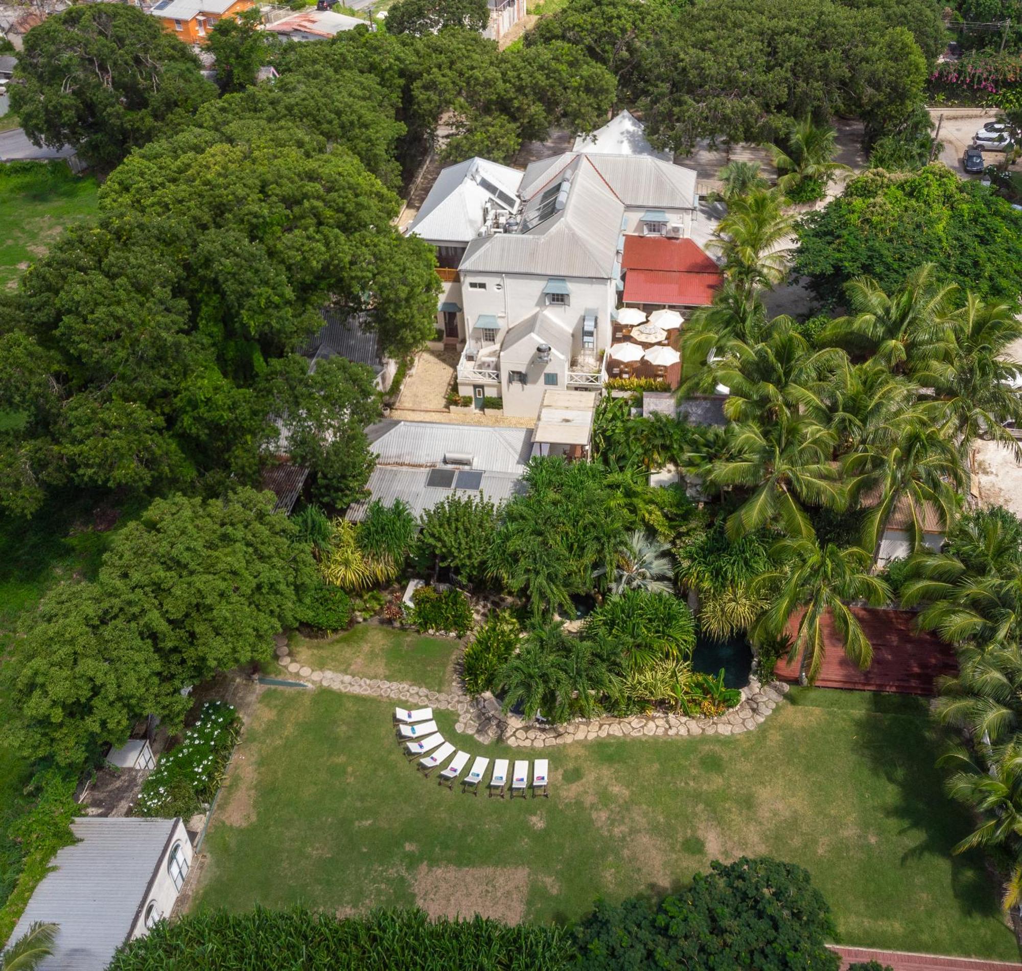 Sweetfield Manor Hotel Bridgetown Buitenkant foto